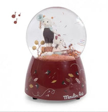 Carica l'immagine nel visualizzatore di Gallery, PALLA MUSICALE CONIGLIETTO CON NEVE - APRÈS LA PLUIE