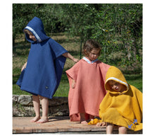Carica l'immagine nel visualizzatore di Gallery, Accappatoio poncho nido d’ape 3-