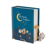 Carica l'immagine nel visualizzatore di Gallery, Scatola ricordi Cofanetto nascita Les Moustaches Moulin Roty