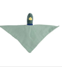 Carica l'immagine nel visualizzatore di Gallery, DOUDOU ANATRA ANATOLE IN MUSSOLA DI COTONE
